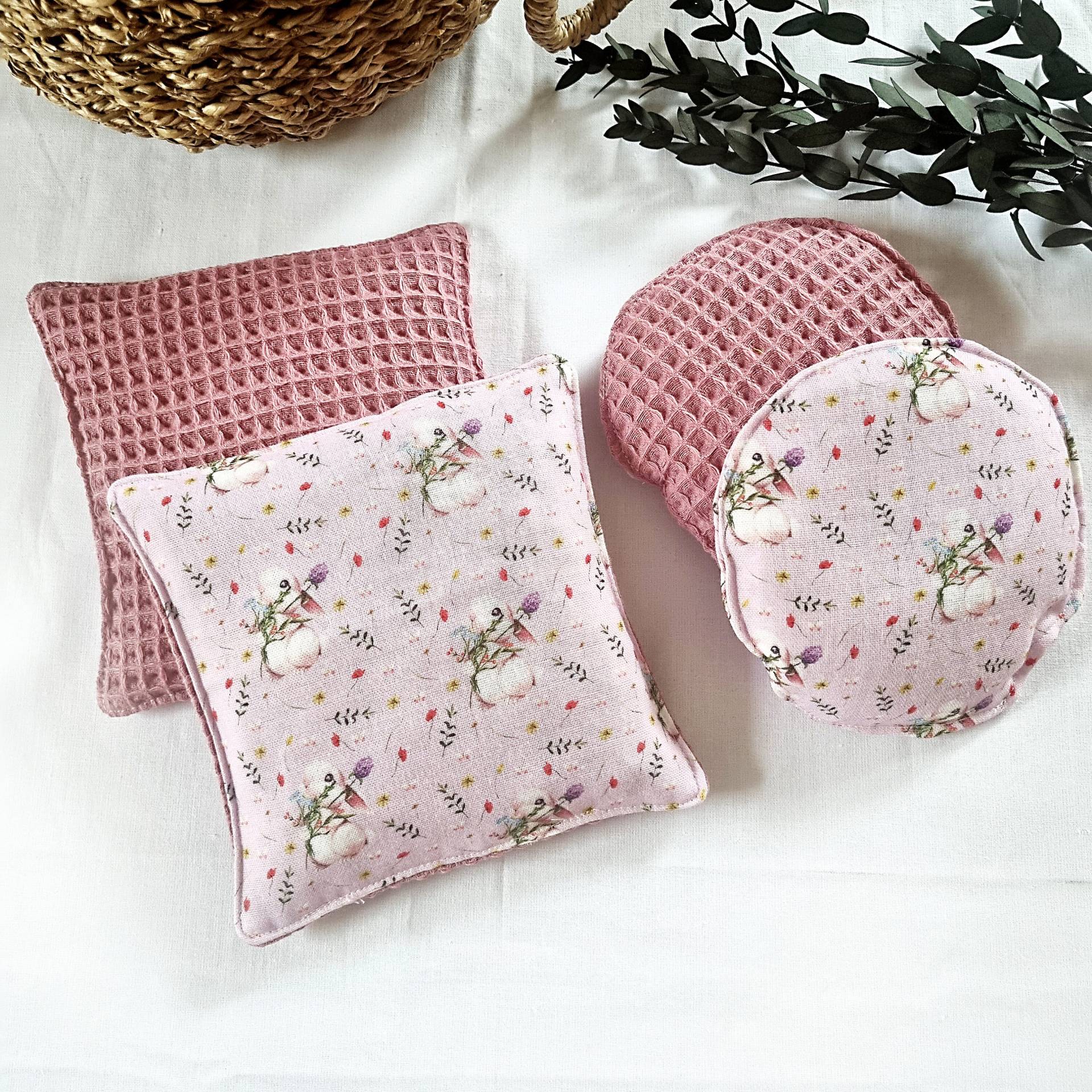 Körnerkissen | Kirschkernkissen Dinkelkissen Wärmekissen Kältekissen Babygeschenk Musselin Waffelpiqué Körnerkissen | Kirschkernkissen Dinkelkissen Wärmekissen Kältekissen Babygeschenk Musselin Waffelpiqué von handgezaubert