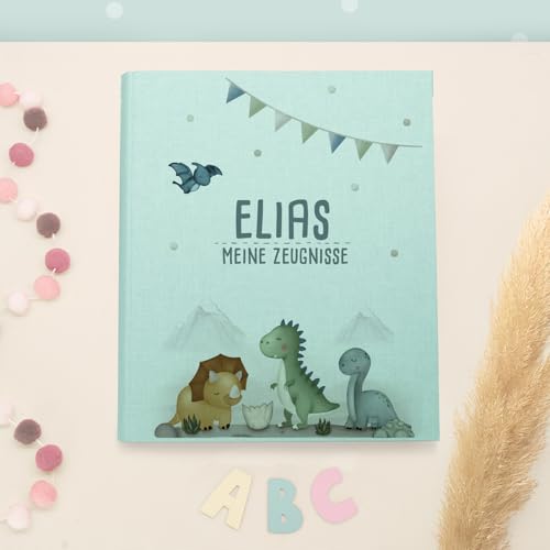 Zeugnismappe A4 personalisiert, Ringordner mit Namen, Leinen-Ordner für Schulzeugnisse, Geschenk Einschulung Mädchen & Jungen, Schulordner Tiermotive (Dinowelt, Mint, 31×27×4,5) von hellomini