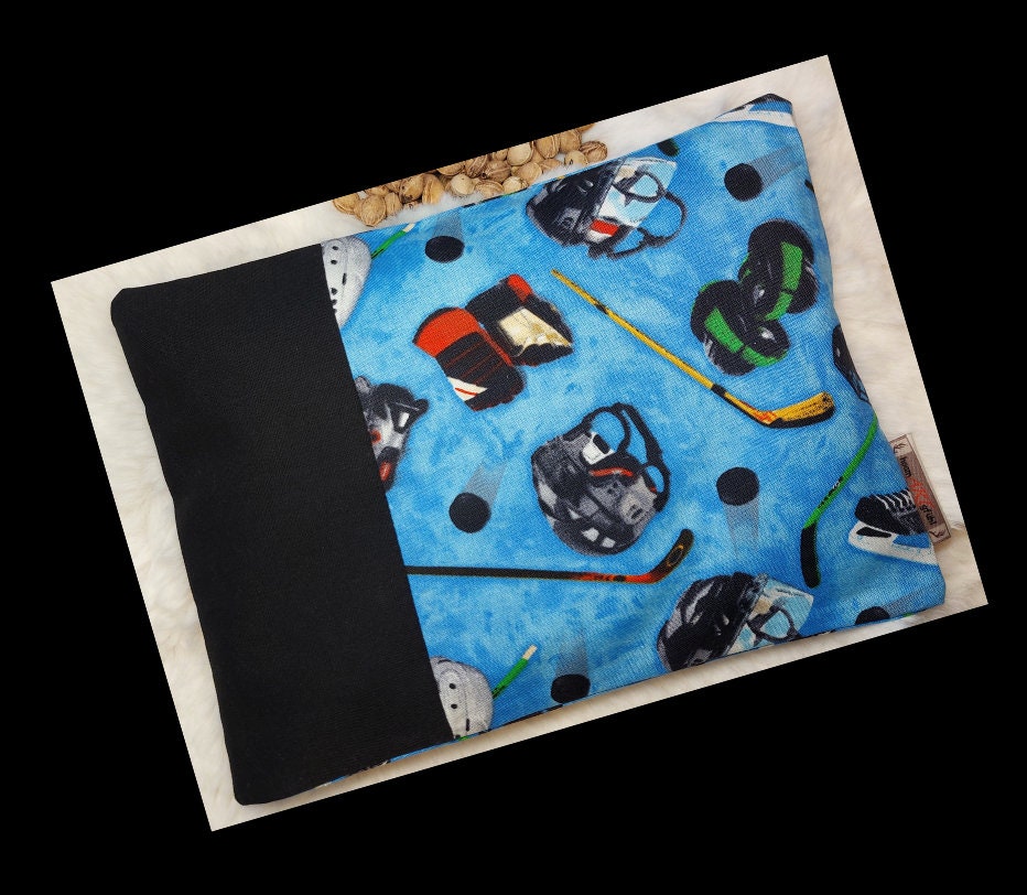 Bio Körnerkissen Personalisierbar Mit Name & Inlett, 24 X 17 cm, Kirschkernkissen Rapskissen Dinkelkissen Wärmekissen Eishockey Schlittschuh Bio Körnerkissen Personalisierbar Mit Name & Inlett, 24 X 17 cm, Kirschkernkissen Rapskissen Dinkelkissen Wärmekissen Eishockey Schlittschuh von hoamARTgfuehl