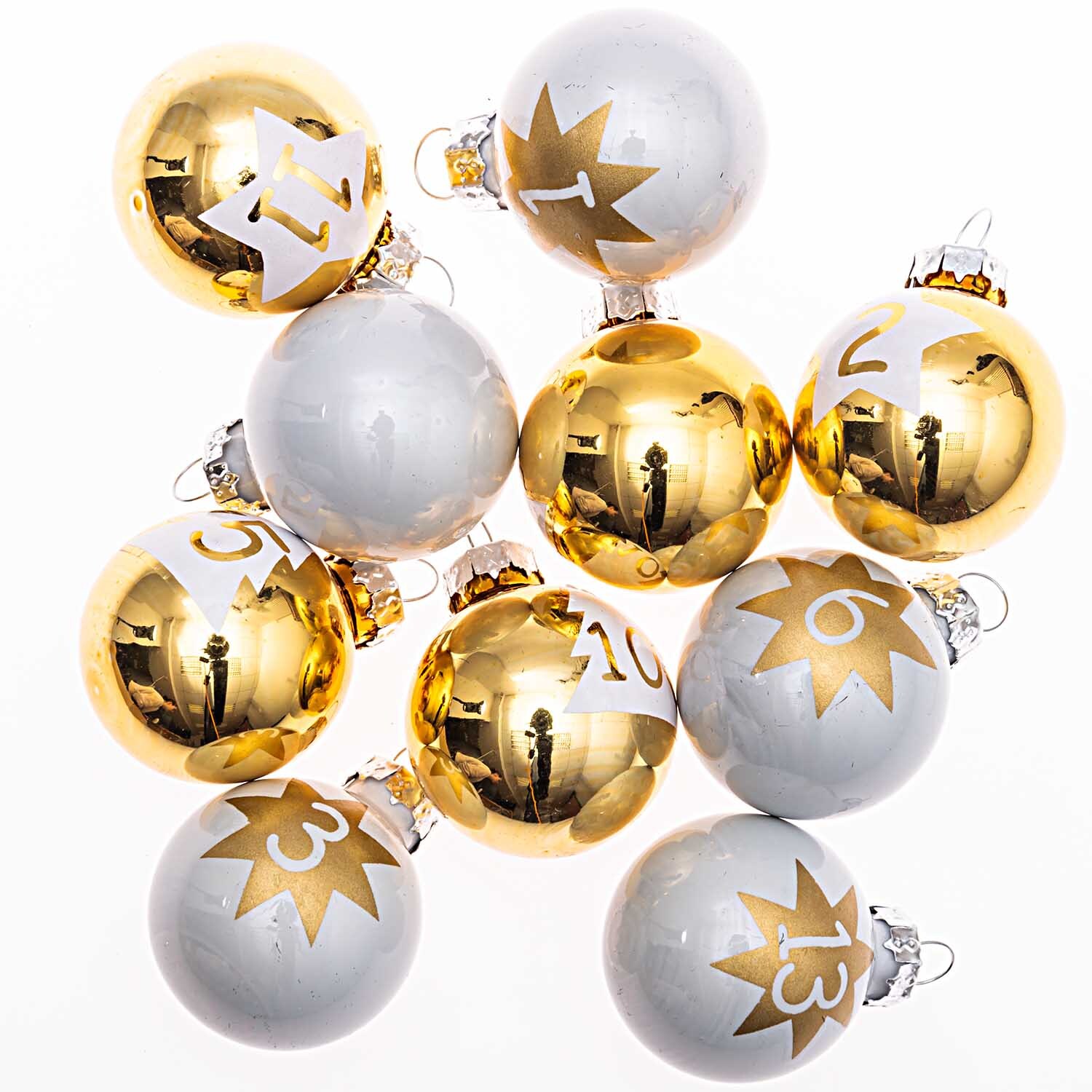 Adventskalenderkugeln 1-24 gold-weiß 3,5cm 24 Stück Adventskalenderkugeln 1-24 gold-weiß 3,5cm 24 Stück von idee. Creativmarkt