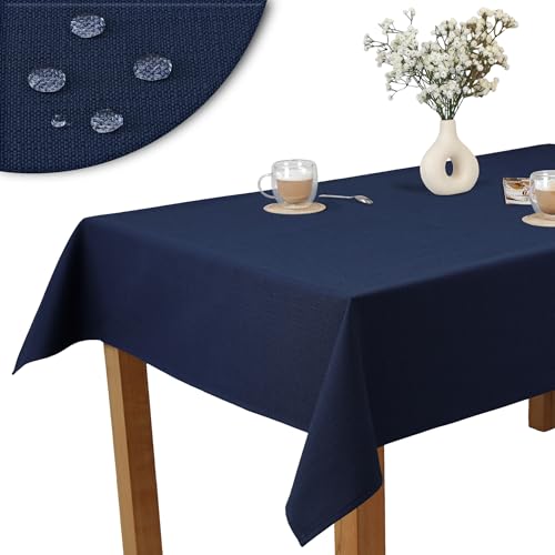 invitta Baumwoll-Polyester-Tischdecke Marineblau 80x120 cm, Elegante Leinenoptik, Fleckabweisend, Hochwertige Baumwoll-Polyester-Mischung 230g/m², Pflegeleicht, O1-P130 invitta Baumwoll-Polyester-Tischdecke Marineblau 80x120 cm, Elegante Leinenoptik, Fleckabweisend, Hochwertige Baumwoll-Polyester-Mischung 230g/m², Pflegeleicht, O1-P130 von invitta