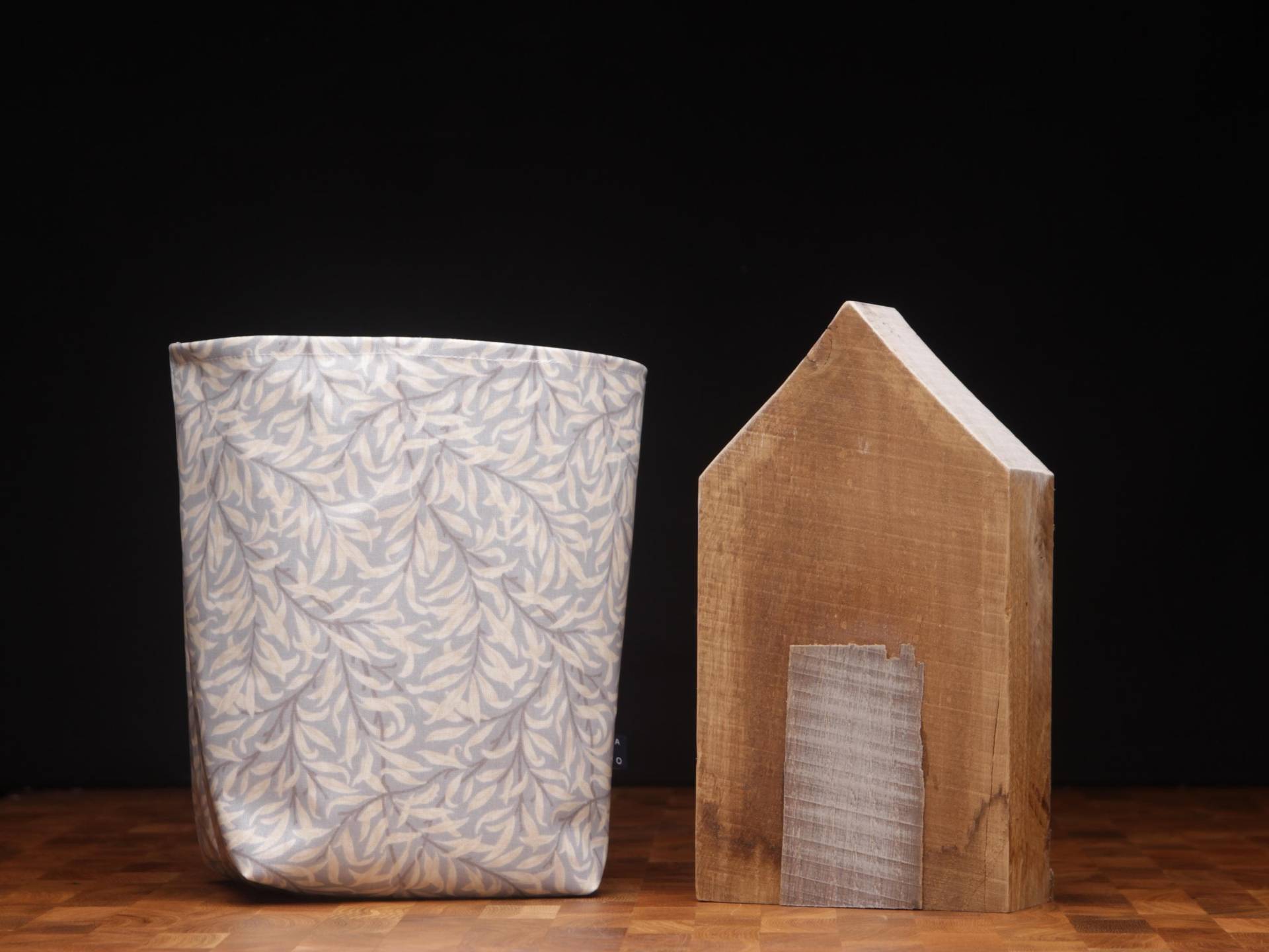 Utensilo Zum Aufhängen Aus Au Maison Wachstuch Utensilo Zum Aufhängen Aus Au Maison Wachstuch von karokaroShop