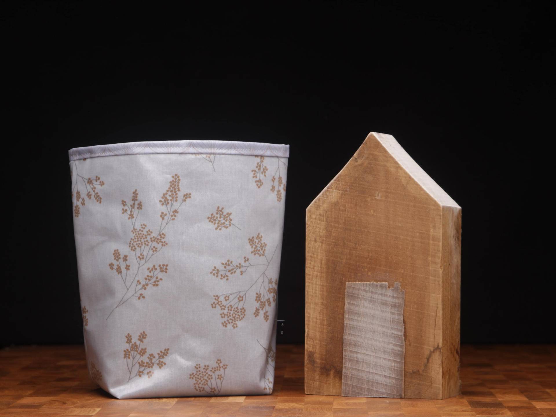 Utensilo Zum Aufhängen Aus Au Maison Wachstuch Utensilo Zum Aufhängen Aus Au Maison Wachstuch von karokaroShop