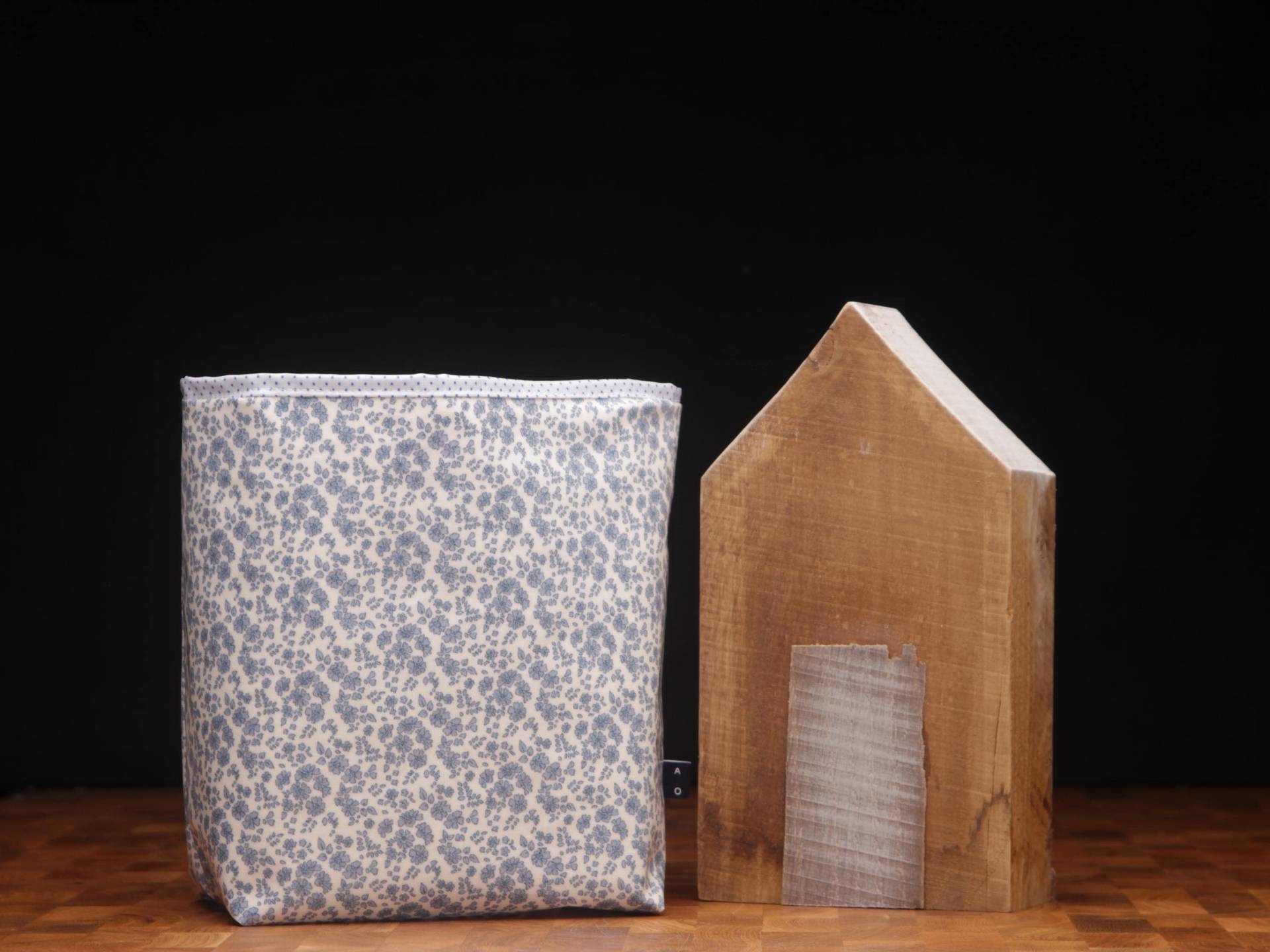 Utensilo Zum Aufhängen Aus Au Maison Wachstuch Utensilo Zum Aufhängen Aus Au Maison Wachstuch von karokaroShop