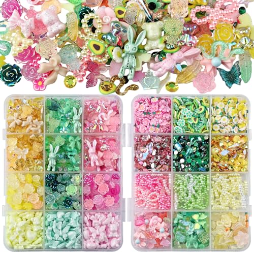 kikonoke 2050 Stück 3D Schmetterling Rose Blume Bogen Kaninchen Bär Nagel Set mit Nail Art Strass Perlen Kristall Edelsteine Scheiben Nägel für Maniküre DIY Basteln Schmuck Zubehör (rot) von kikonoke