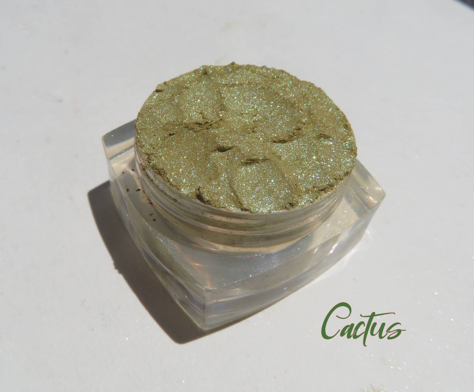 Caktus - Schimmerndes Grün Mit Goldenem Mineral-Lidschatten, Veganem Mineral-Lidschatten Ohne Grausamkeit Caktus - Schimmerndes Grün Mit Goldenem Mineral-Lidschatten, Veganem Mineral-Lidschatten Ohne Grausamkeit von kmms