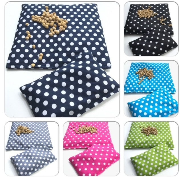 2 Er Set Punkte/Tupfen 26 X 25 cm 600 Gr. Kirschkernkissen 11 Farben Körnerkissen Wärmekissen Xxl Dinkelkissen Weizenkissen Raps 2 Er Set Punkte/Tupfen 26 X 25 cm 600 Gr. Kirschkernkissen 11 Farben Körnerkissen Wärmekissen Xxl Dinkelkissen Weizenkissen Raps von koernerkissen