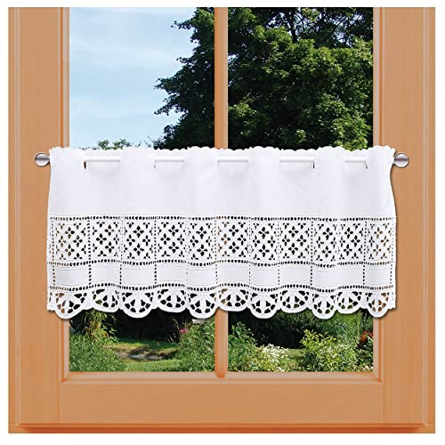 Scheibengardine Petrissa Vogtländische Spitze | Landhaus-Scheibenhänger mit Bohrarbeit in weiß | Kurzgardine im modernen Shabby Chic | zeitloses Panneaux aus Baumwoll-Linon Höhe x Breite 30 x 154 cm Scheibengardine Petrissa Vogtländische Spitze | Landhaus-Scheibenhänger mit Bohrarbeit in weiß | Kurzgardine im modernen Shabby Chic | zeitloses Panneaux aus Baumwoll-Linon Höhe x Breite 30 x 154 cm von kollektion MT