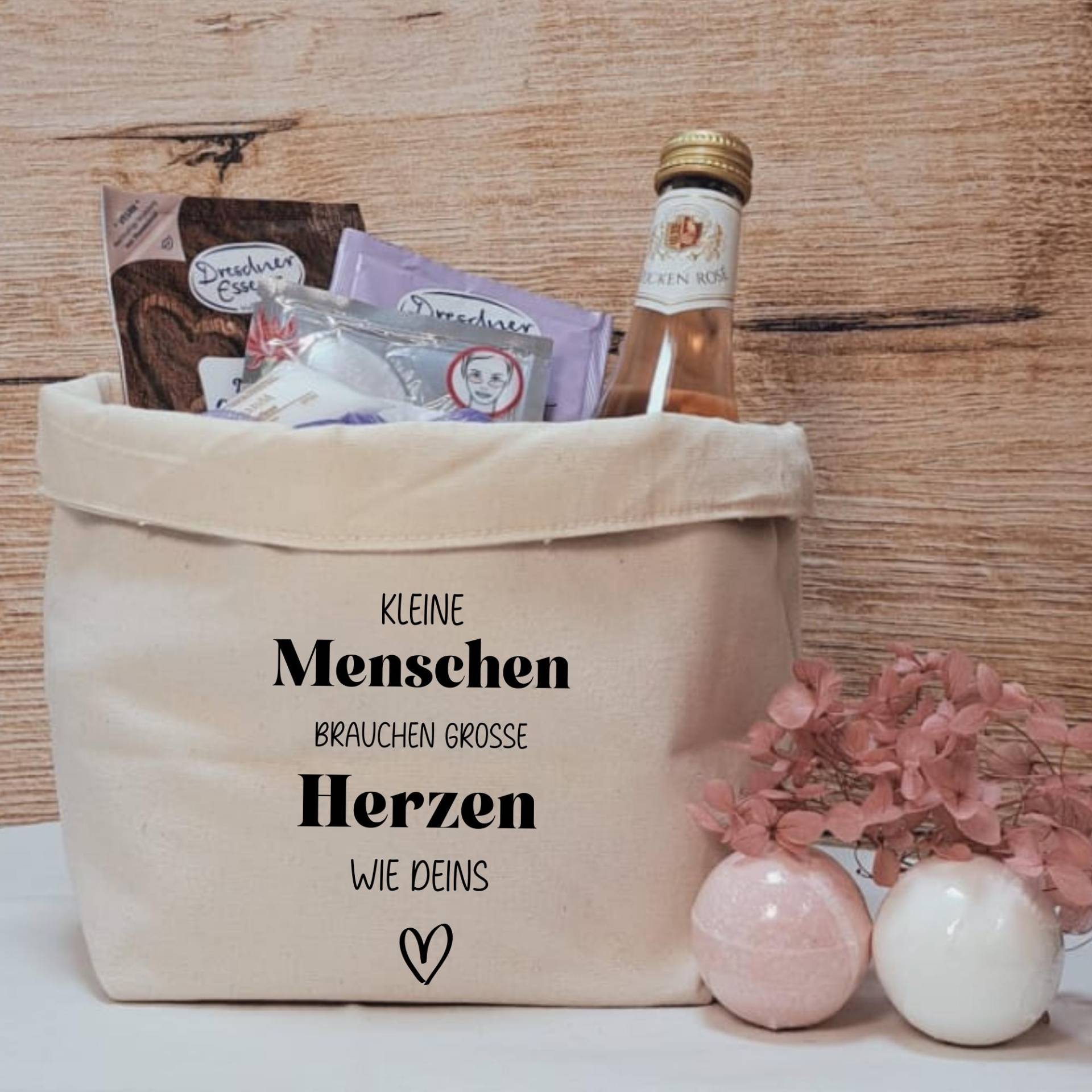Geschenkkörbchen/Geschenkkorb Zum Selbstbefüllen "Kleine Menschen Brauchen Große Herzen Wie Deins" Geschenkkörbchen/Geschenkkorb Zum Selbstbefüllen "Kleine Menschen Brauchen Große Herzen Wie Deins" von liiebevollverschenkt