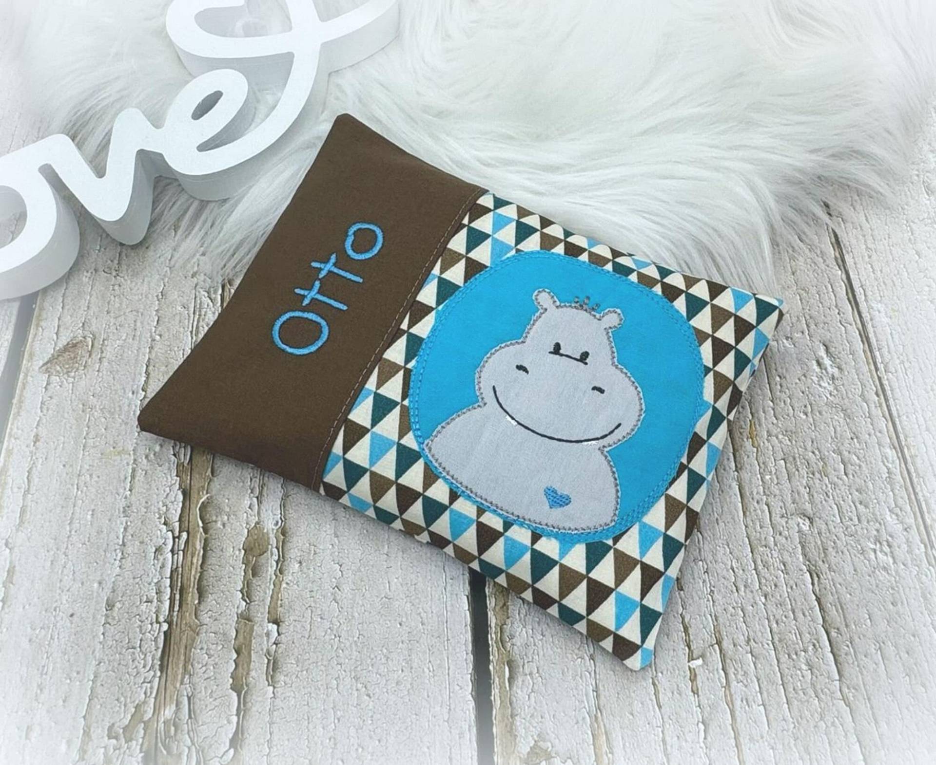 Wärmekissen Personalisierbar, Babywärmekissen, Körnerkissen | Nilpferd Hippo Dinkel-, Raps - Oder Kirschkernfüllung Wärmekissen Personalisierbar, Babywärmekissen, Körnerkissen | Nilpferd Hippo Dinkel-, Raps - Oder Kirschkernfüllung von lineluCologne
