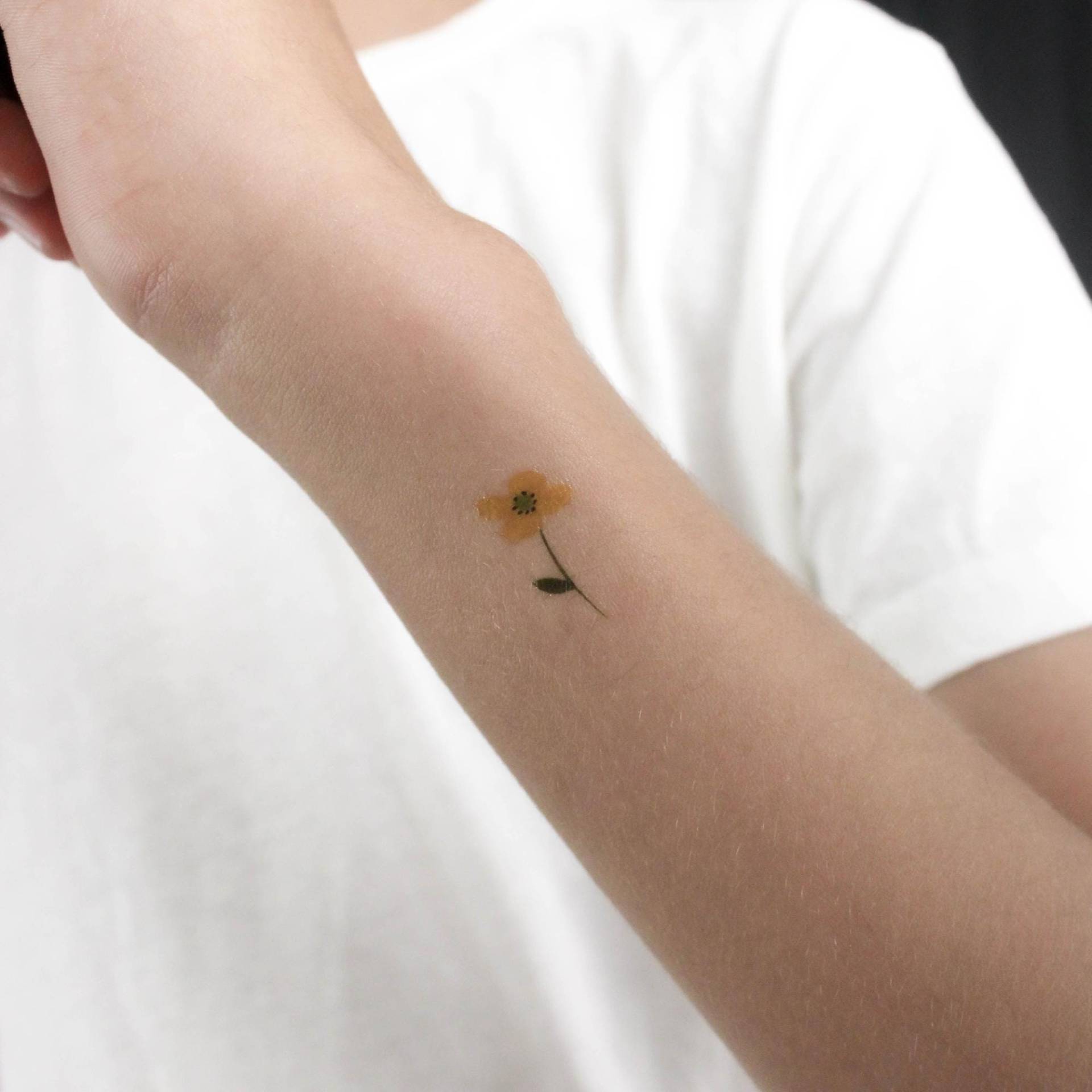 Kleine Aquarell Gelbe Blume Temporäres Tattoo | 3Er Set Kleine Aquarell Gelbe Blume Temporäres Tattoo | 3Er Set von littletattoos