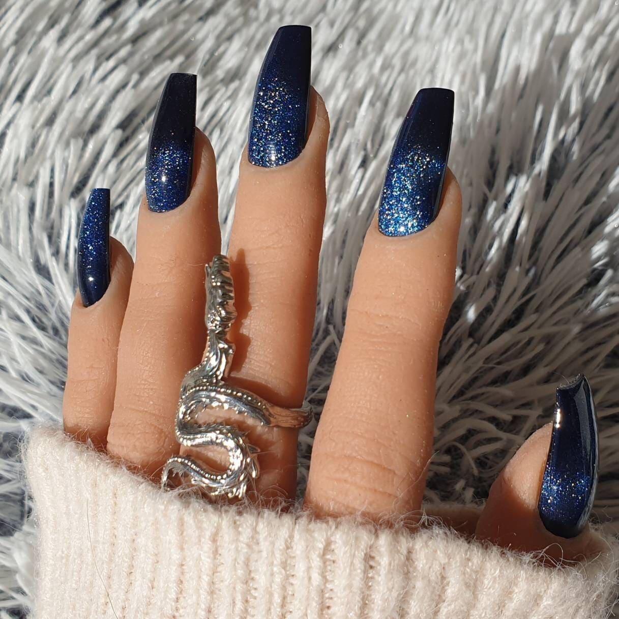 Neptun - Galaxy Press On Nails Nägel Kunstnägel Aufklebnägel Fake in Schwarz Mit Blue/Ocean Cateye Schimmer Effekt Neptun - Galaxy Press On Nails Nägel Kunstnägel Aufklebnägel Fake in Schwarz Mit Blue/Ocean Cateye Schimmer Effekt von lunevillage