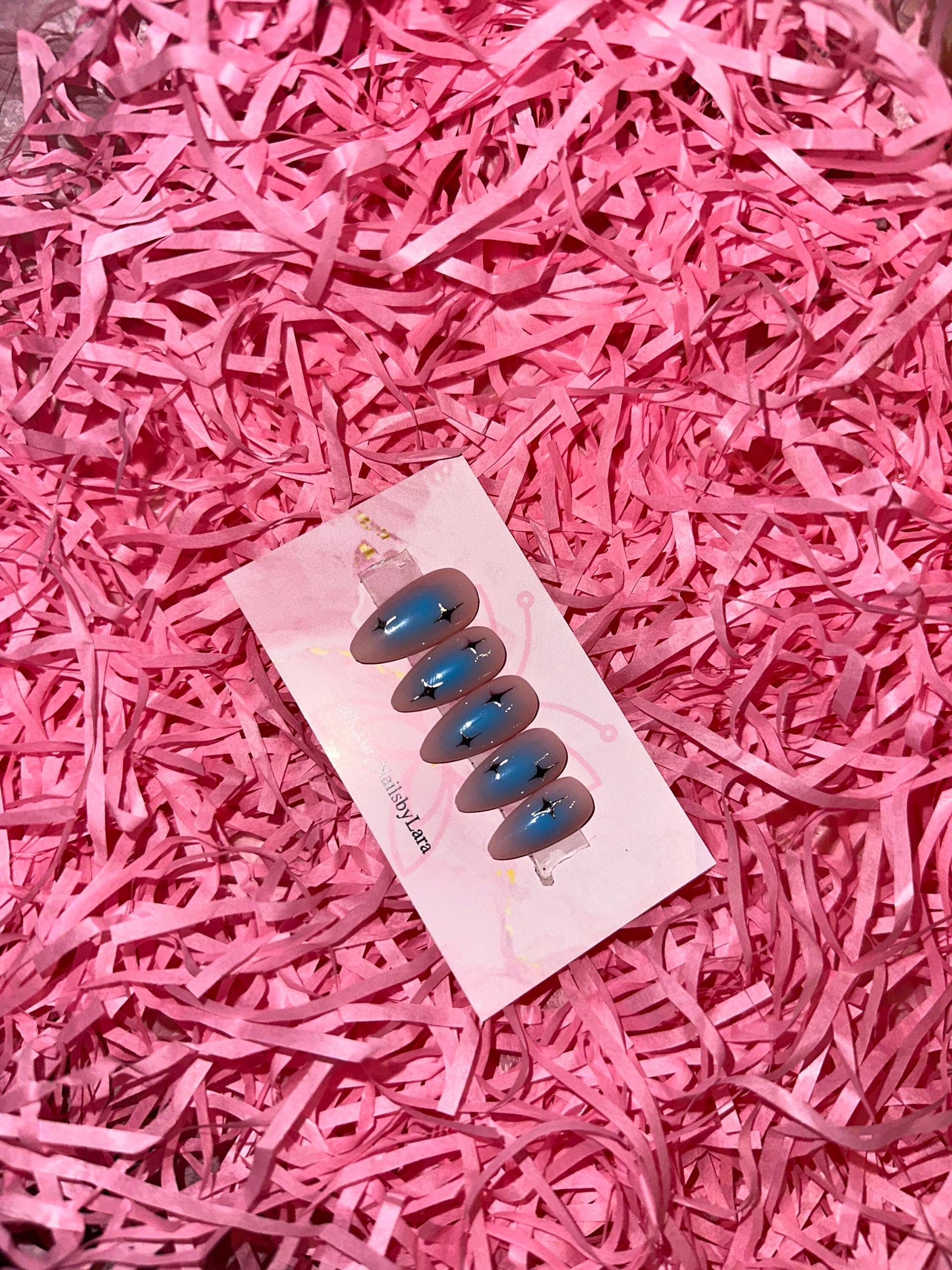 Press On Nails | Blue Aura 10 Stück Press On Nails | Blue Aura 10 Stück von luxurynailsbylara