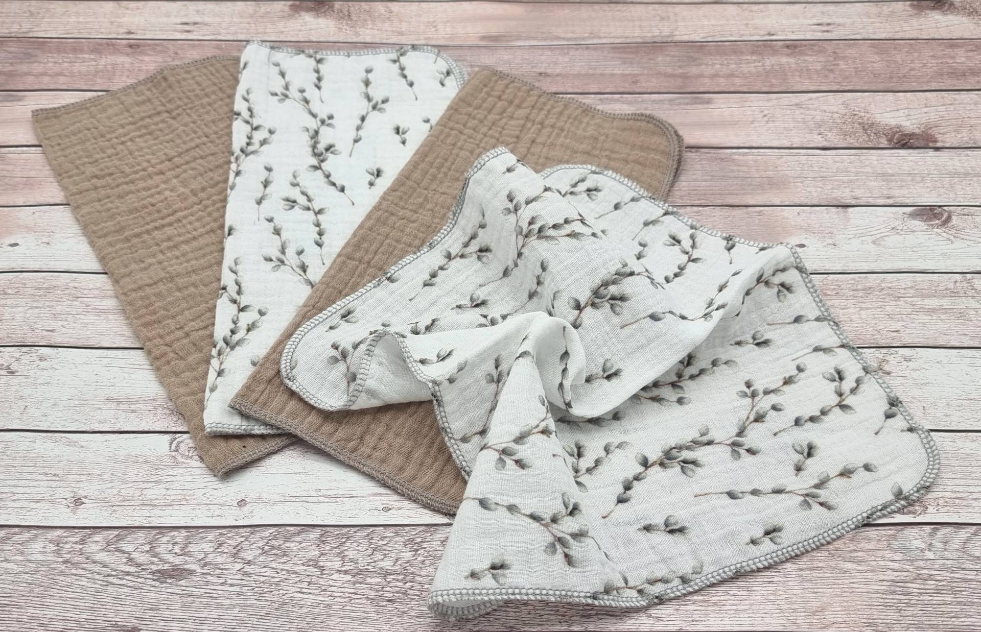 Stofftücher 2Er-4Er Set Aus Musselin "Zweige" , 25x25, Taschentücher, Mulltuch, Musselintuch, Stofftaschentücher, Wiederverwendbar, Waschbar Stofftücher 2Er-4Er Set Aus Musselin "Zweige" , 25x25, Taschentücher, Mulltuch, Musselintuch, Stofftaschentücher, Wiederverwendbar, Waschbar von madebyJarka