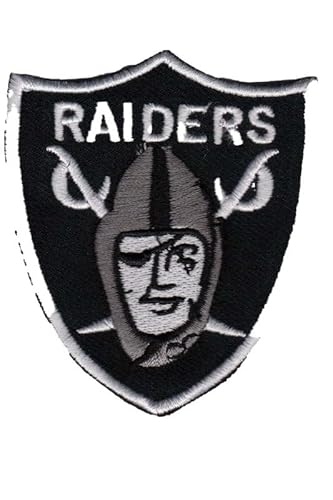 Black Raiders Patch Bestickte Eisen auf Hut Jacke Hoodie Rucksack Ideal für Geschenk 6,5 cm (w) X 7,5 cm (h) Applique Souvenir Zubehör von martytradingofficial