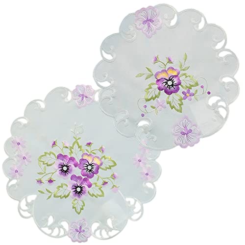 Tischdecken 2er Set Elke Ø 30 & Ø 40 cm Set edler Stick lila Stiefmütterchen & Cutwork Polyester Tischdecken 2er Set Elke Ø 30 & Ø 40 cm Set edler Stick lila Stiefmütterchen & Cutwork Polyester von matches21 HOME & HOBBY
