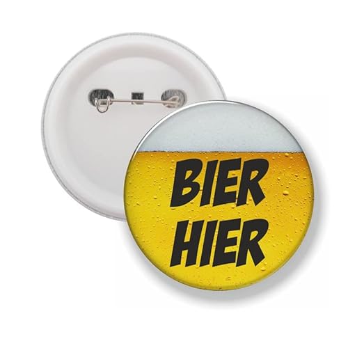 Button Mit Stift 58 MM - Bier Hier, 58mm, Kunststoff Button Mit Stift 58 MM - Bier Hier, 58mm, Kunststoff von mcliving