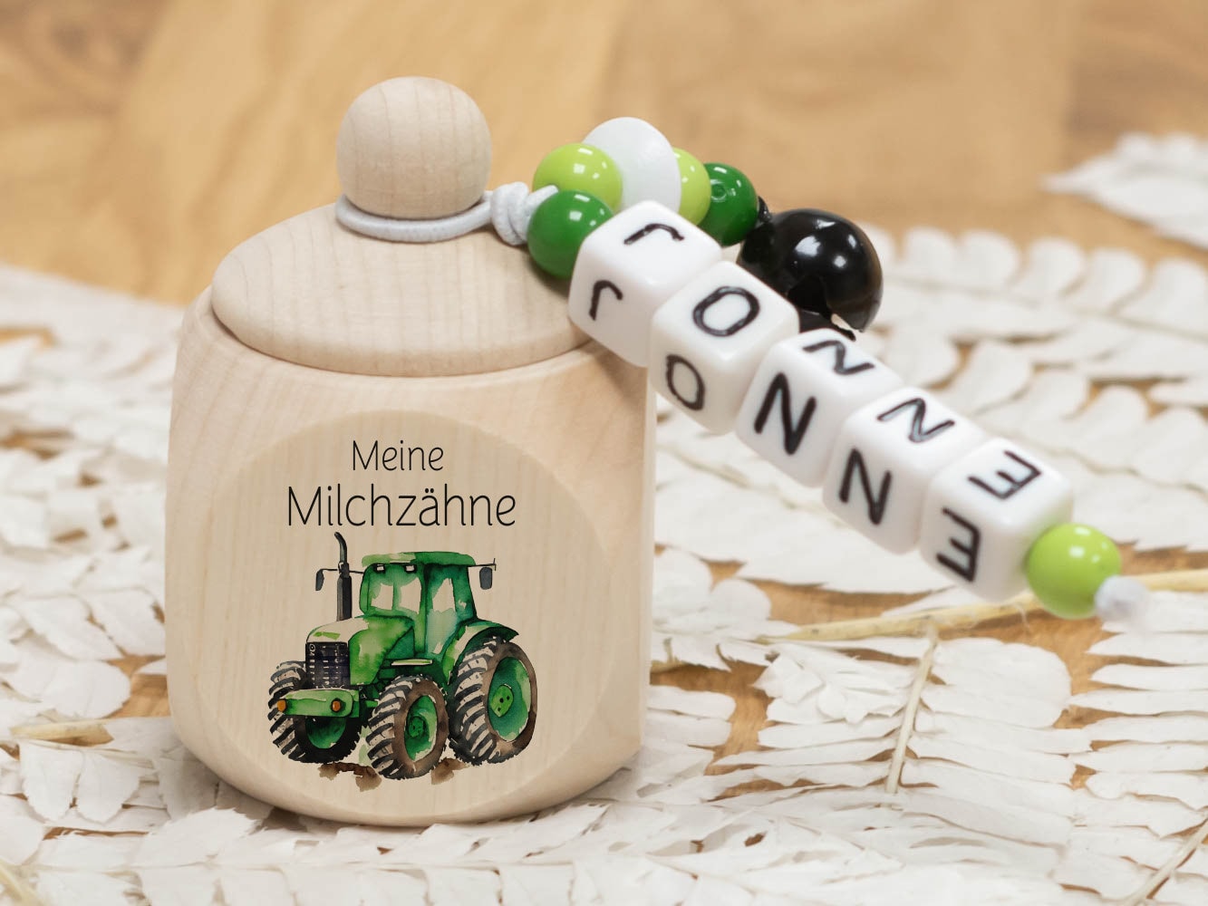 Zahndose Aus Holz Traktor - Personalisiert Zur Aufbewahrung Der Milchzähne Zahndose Aus Holz Traktor - Personalisiert Zur Aufbewahrung Der Milchzähne von meinkerzenshop