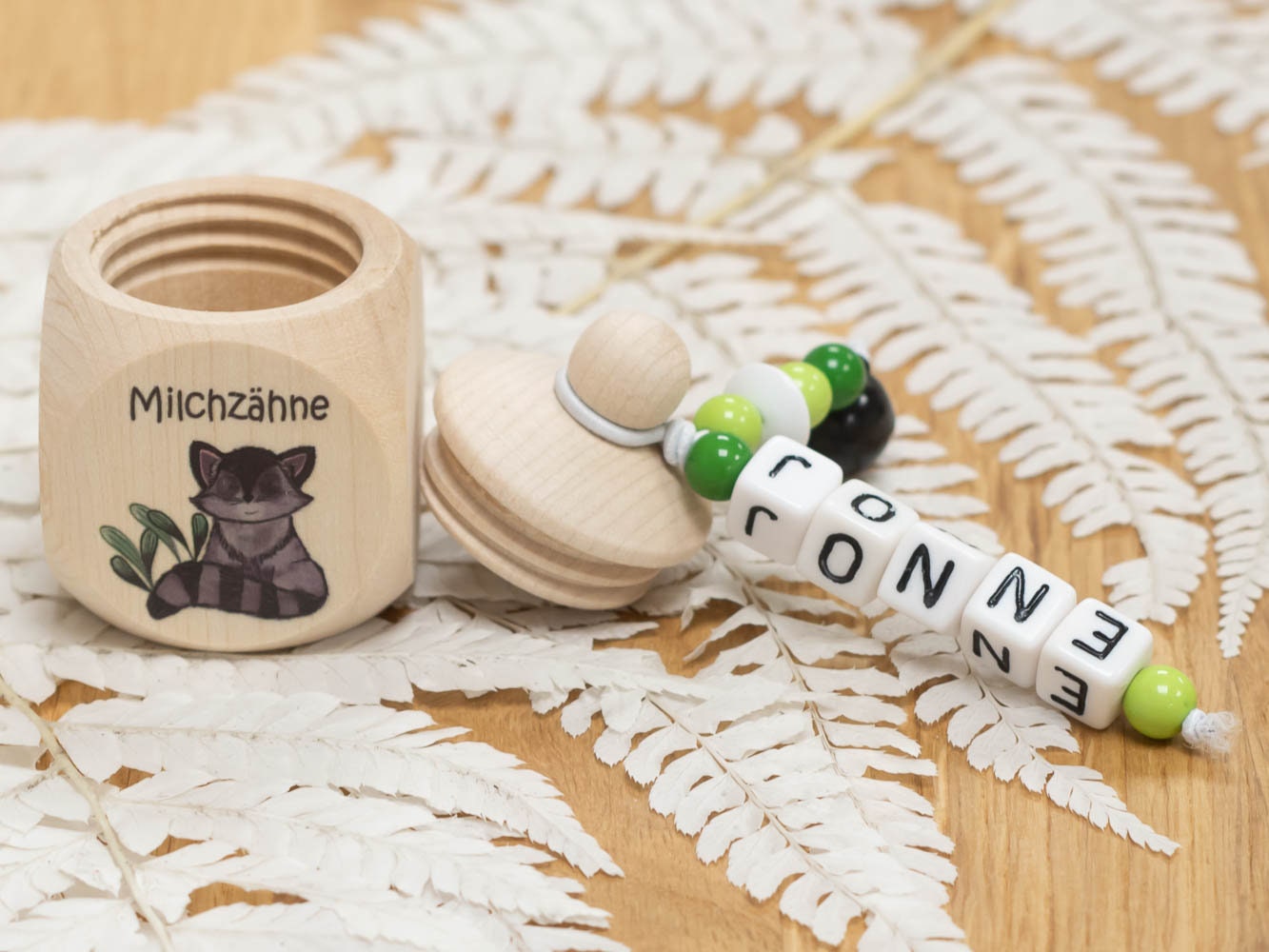 Zahndose Aus Holz Waschbär - Personalisiert Zur Aufbewahrung Der Milchzähne Zahndose Aus Holz Waschbär - Personalisiert Zur Aufbewahrung Der Milchzähne von meinkerzenshop