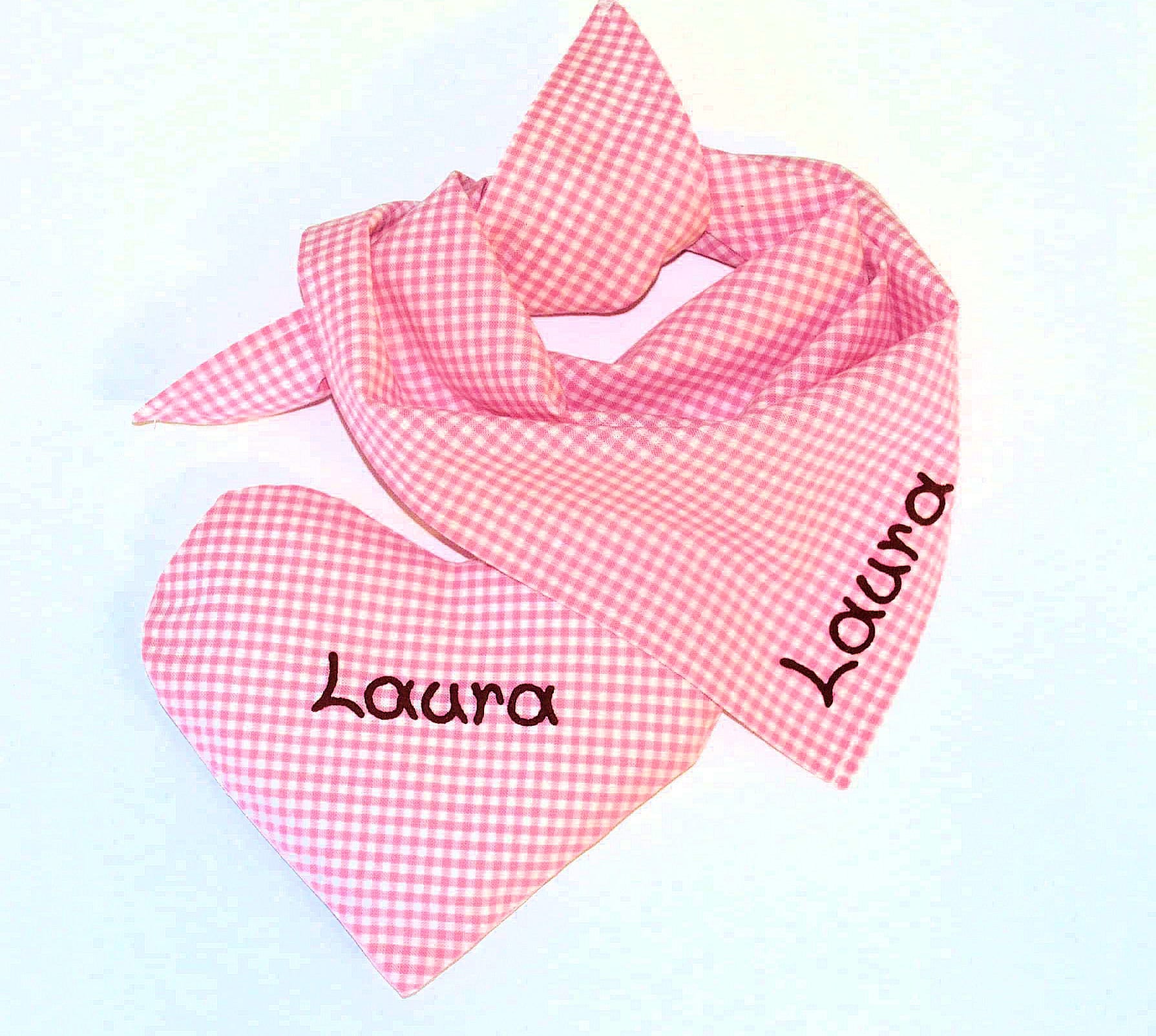 Geschenkset Bestehend Aus Wärmekissen Und Tuch Vichykaro Mit Namen Personalisiertes Geschenk Zur Geburt Taufe Geburtstagsgeschenk Baby Geschenkset Bestehend Aus Wärmekissen Und Tuch Vichykaro Mit Namen Personalisiertes Geschenk Zur Geburt Taufe Geburtstagsgeschenk Baby von meinnameManufaktur