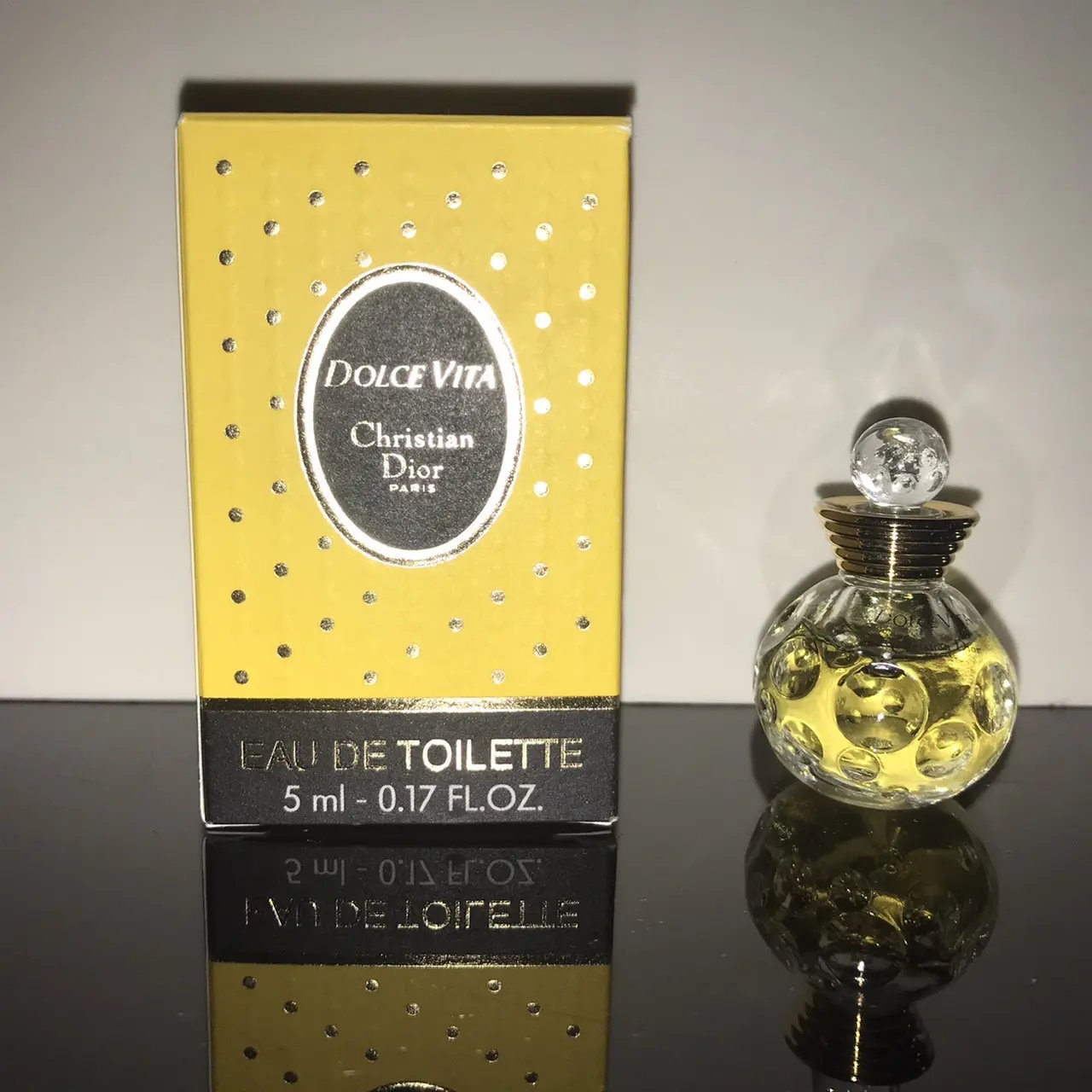 Dolce Vita - Edt 5 Ml Vintage Original Aus Meiner Eigenen Sammlung, Sehr Gut Als Geschenk Für Sie Geeignet Dolce Vita - Edt 5 Ml Vintage Original Aus Meiner Eigenen Sammlung, Sehr Gut Als Geschenk Für Sie Geeignet von miniperfumes