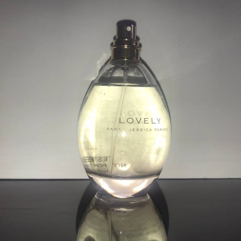 Sarah Jessica Parker Lovely Eau De Parfum 100 Ml Jahr 2003 Sarah Jessica Parker Lovely Eau De Parfum 100 Ml Jahr 2003 von miniperfumes