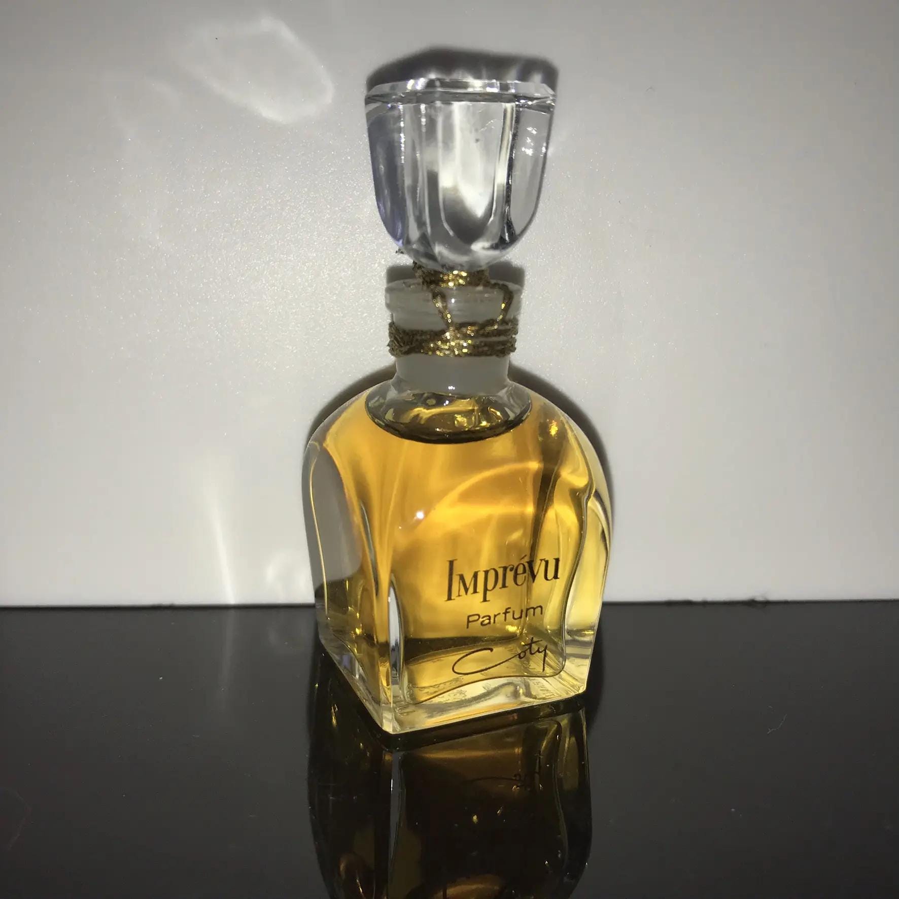 Seltenes Sammlerstück - Imprévu Pures Parfüm 7, 5 Ml Vintageyear 1965 Ein Must Have Für Sammler Extrait Voll, Nie Geöffnet Original Seltenes Sammlerstück - Imprévu Pures Parfüm 7, 5 Ml Vintageyear 1965 Ein Must Have Für Sammler Extrait Voll, Nie Geöffnet Original von miniperfumes