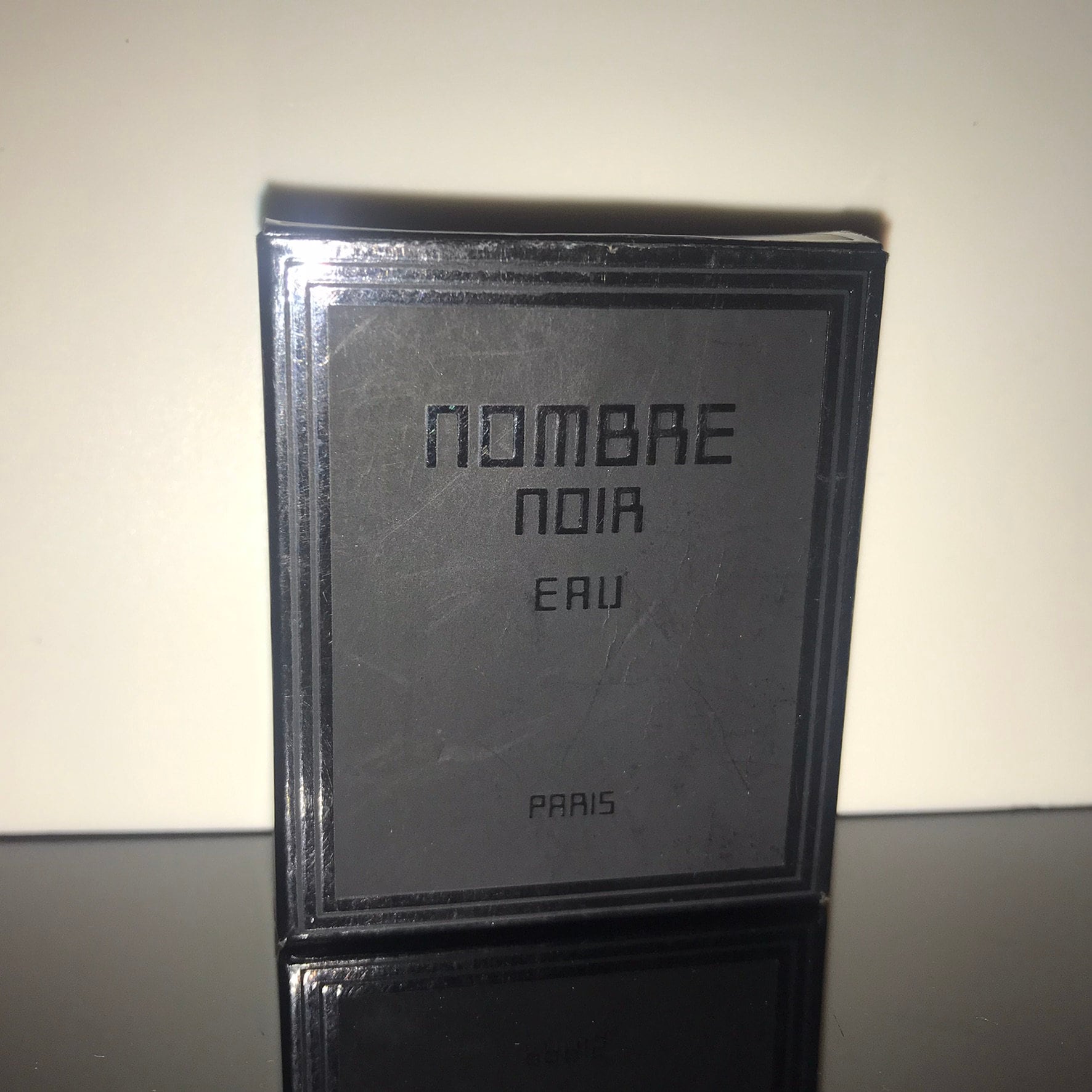 Shiseido Nombre Noir Eau De Parfum 4 Ml | 1982 Rarrr - Neu, Unbenutz, Mit Box Vintage Shiseido Nombre Noir Eau De Parfum 4 Ml | 1982 Rarrr - Neu, Unbenutz, Mit Box Vintage von miniperfumes