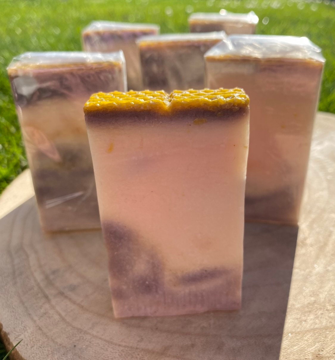 Handgemachte Olivenöl Bienenwachsseife 10x5, 5cm; Bienenwachs Seife 10x5, 5cm Handgemachte Olivenöl Bienenwachsseife 10x5, 5cm; Bienenwachs Seife 10x5, 5cm von mizuh