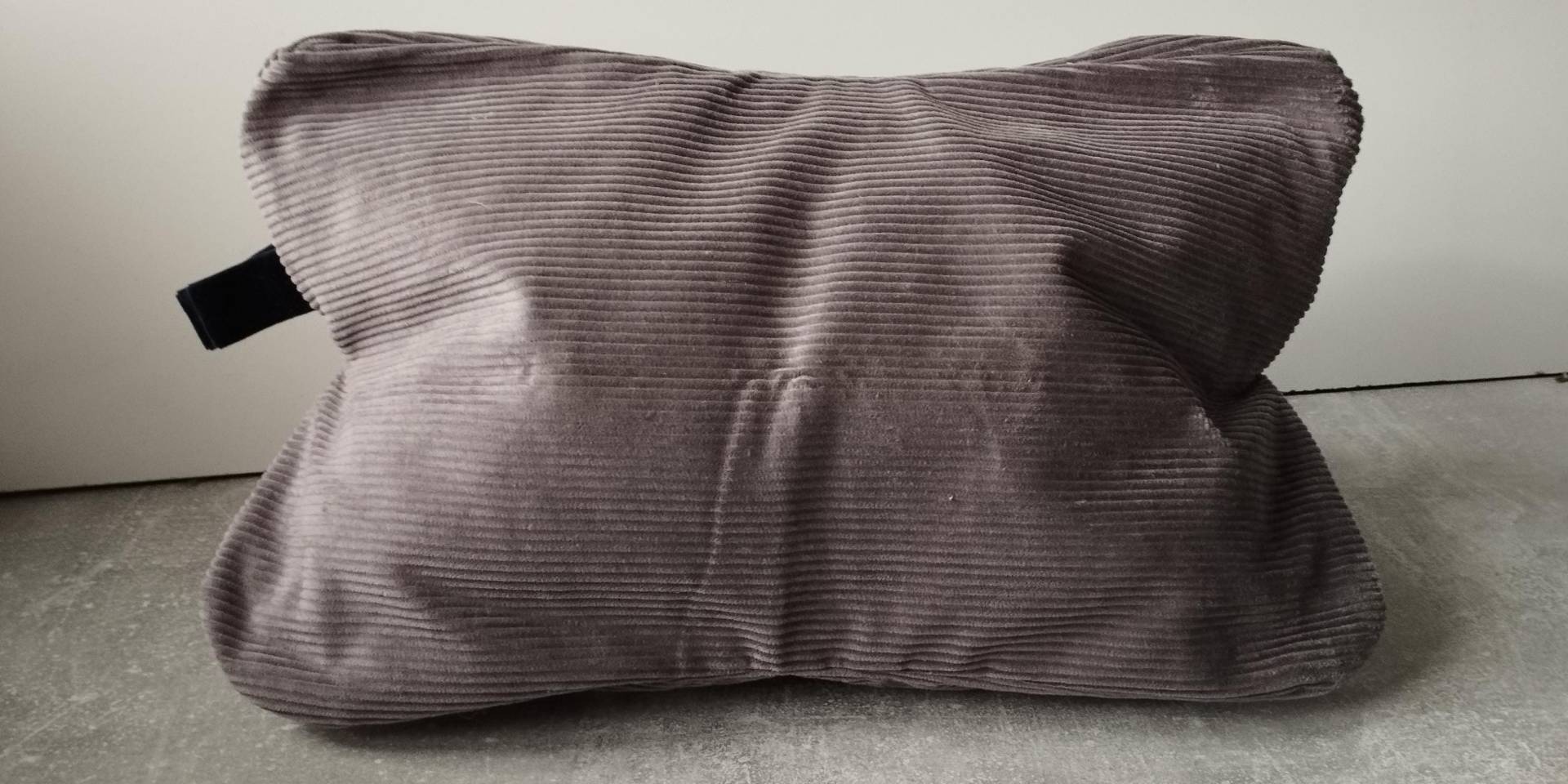 Leseknochen, 2-Teilig, Bio-Dinkelspelzkissen, Stützkissen. Handarbeit, Exklusive, Luxuriös, Gesundheitsfördernd, Entspannend, Anpassbar Leseknochen, 2-Teilig, Bio-Dinkelspelzkissen, Stützkissen. Handarbeit, Exklusive, Luxuriös, Gesundheitsfördernd, Entspannend, Anpassbar von momente27