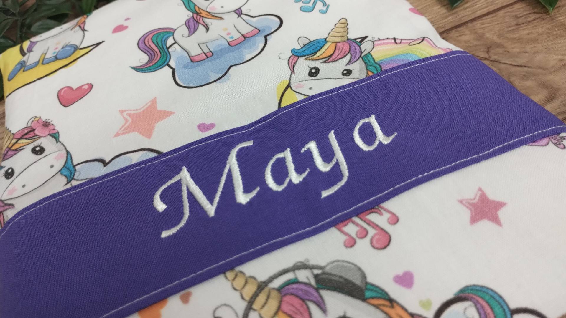 Personalisiertes Körnerkissen Mit Abnehmbaren Bezug Und Füllung Aus Dinkel Wahlweise Lavendel Niedlichem Einhornmotiv Personalisiertes Körnerkissen Mit Abnehmbaren Bezug Und Füllung Aus Dinkel Wahlweise Lavendel Niedlichem Einhornmotiv von nadelundholz