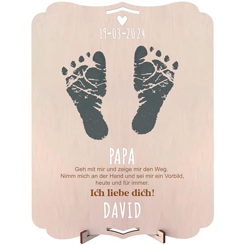 nagu® Geschenk Vater Geburtstag - Personalisiertes Holzrahmen Set - Babyabdruck Fuß Und Hände - Geschenk Neugeborenes - Inkl. Klebebuchstaben, Tischständer, 30x22 cm, Mutter- & Vatertag von nagu
