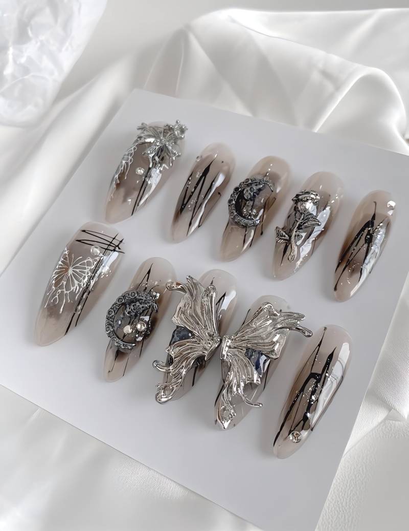 Simply Varnish - Selbstgemachte 3D-Nägel Zum Aufpressen Simply Varnish - Selbstgemachte 3D-Nägel Zum Aufpressen von nailauraDE