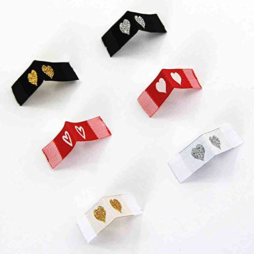namensbaender.de GmbH - Webetiketten mit Herz - Menge 50 Stück / 9,50 €, Farb-Kombination Weiß-Gold - Hochzeitsetiketten, Hochzeitslabel, Herz-Etiketten für Hochzeit namensbaender.de GmbH - Webetiketten mit Herz - Menge 50 Stück / 9,50 €, Farb-Kombination Weiß-Gold - Hochzeitsetiketten, Hochzeitslabel, Herz-Etiketten für Hochzeit von namensbaender.de GmbH