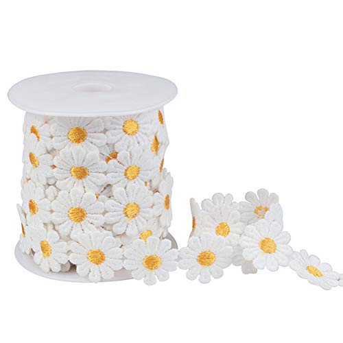 NBEADS 1 Rolle 7 Yards Lace Daisy Flower Edging Trim Ribbon, 1 Zoll Breite Polyester Blumenband Applikationen Mit Kunststoffspule Nähen Stickerei Handwerk Für Hochzeitskleid Haarband Kleidung von nbeads