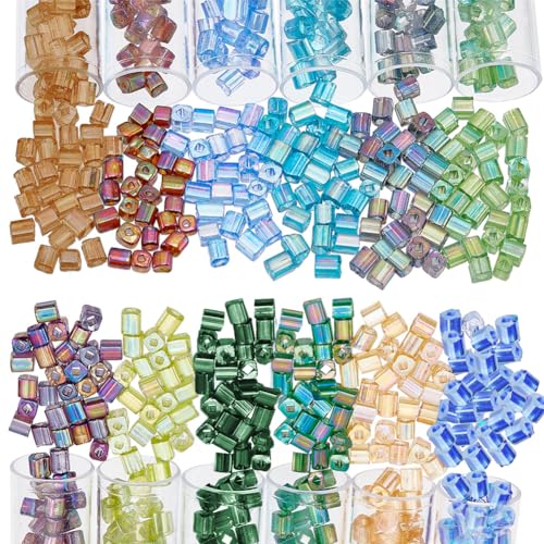 nbeads 960 Stück 6/0 Tila-Perlen, Abstandshalter aus Glas, mit quadratischem Loch, Würfel, Mini-Glasperlen, japanische Glasperlen für Armband, Halskette, Schmuckherstellung, 12 Farben nbeads 960 Stück 6/0 Tila-Perlen, Abstandshalter aus Glas, mit quadratischem Loch, Würfel, Mini-Glasperlen, japanische Glasperlen für Armband, Halskette, Schmuckherstellung, 12 Farben von nbeads