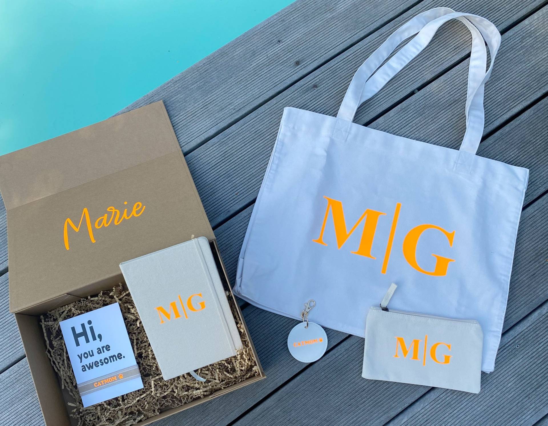 Personalisierte Geschenkbox/stell Den Inhalt Selbst Zusammen Tote Bag Kosmetiktäschchen Armband Schlüsselanhänger Buch Personalisierte Geschenkbox/stell Den Inhalt Selbst Zusammen Tote Bag Kosmetiktäschchen Armband Schlüsselanhänger Buch von nelous