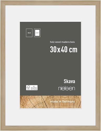 nielsen Bilderrahmen mit Passepartout, 30 x 40 cm, Holz, Eiche, Fotorahmen zum Aufhängen im Hoch- & Querformat, Echtglas, Skava nielsen Bilderrahmen mit Passepartout, 30 x 40 cm, Holz, Eiche, Fotorahmen zum Aufhängen im Hoch- & Querformat, Echtglas, Skava von nielsen