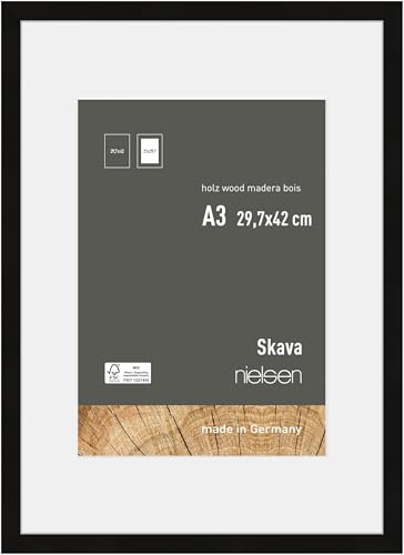 nielsen Bilderrahmen mit Passepartout, 29,7 x 42 cm (A3), Holz, Schwarz, Posterrahmen zum Aufhängen im Hoch- & Querformat, Echtglas, Skava nielsen Bilderrahmen mit Passepartout, 29,7 x 42 cm (A3), Holz, Schwarz, Posterrahmen zum Aufhängen im Hoch- & Querformat, Echtglas, Skava von nielsen