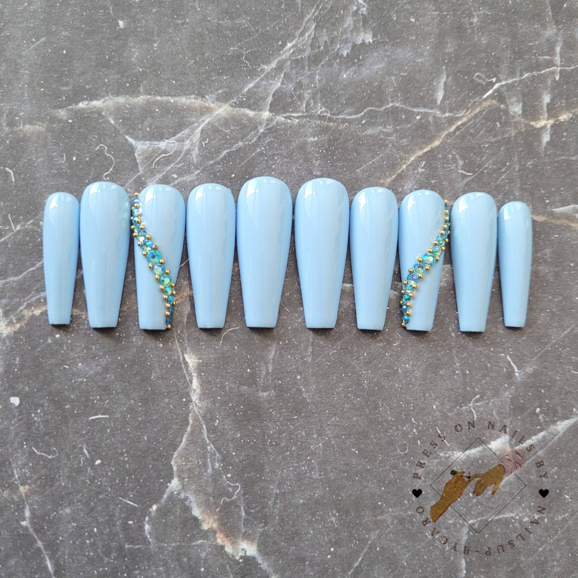 Baby Blue Rhinestones - Press On Nails Long Ballerina Baby Blue Rhinestones - Press On Nails Long Ballerina von pressonsbycaro