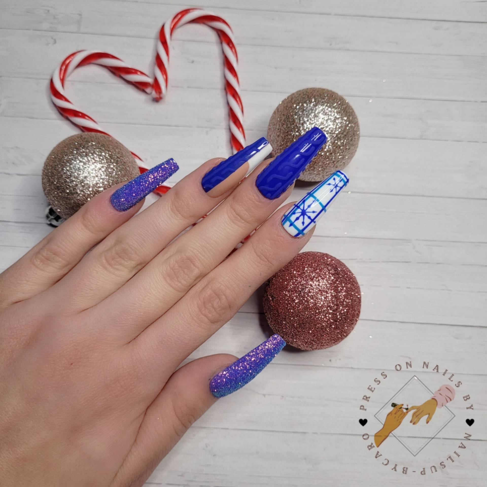 Hello Winter - Press On Nails Long Ballerina Hello Winter - Press On Nails Long Ballerina von pressonsbycaro