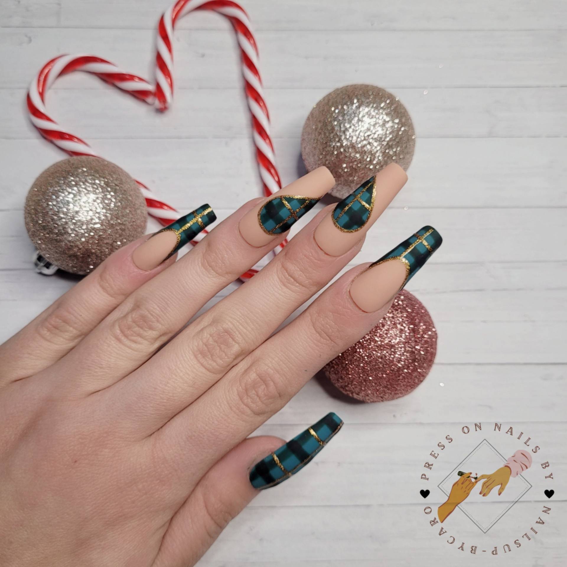 It's Christmas Time - Press On Nails Long Ballerina It's Christmas Time - Press On Nails Long Ballerina von pressonsbycaro