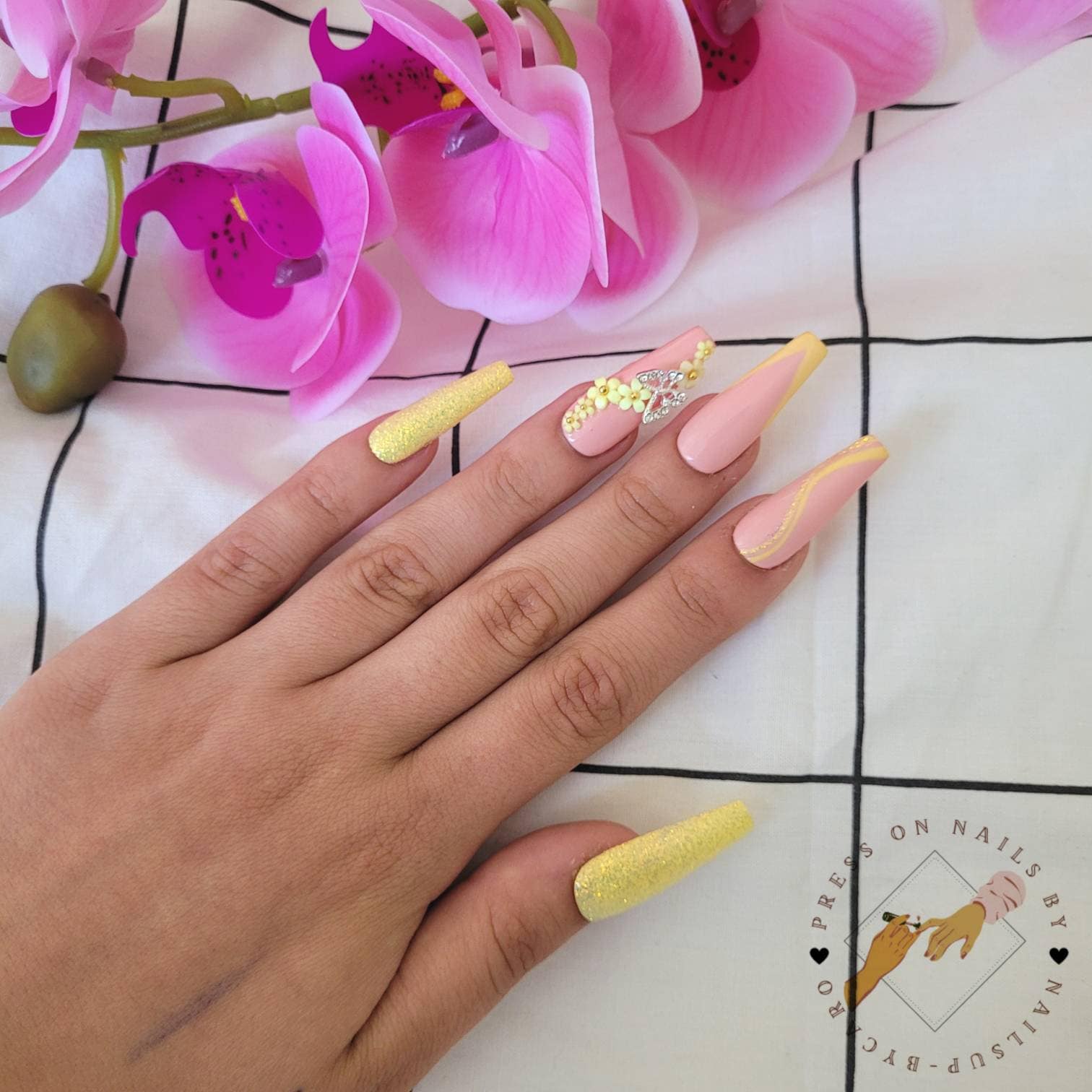 Yellow Blossoms - Press On Nails Long Ballerina Yellow Blossoms - Press On Nails Long Ballerina von pressonsbycaro