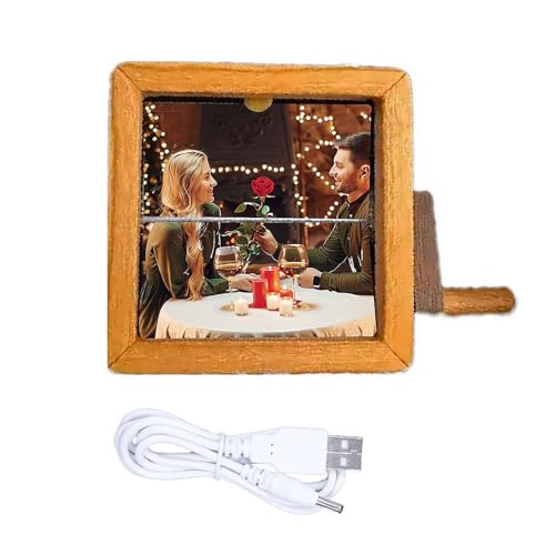 Pulunto Personalisierte Animationsmaschine Mechanisches Handkurbel-Fotoalbum, Holz, 8*8*7,5cm, Valentinstagsgeschenke für Paare, Freunde, Familie Pulunto Personalisierte Animationsmaschine Mechanisches Handkurbel-Fotoalbum, Holz, 8*8*7,5cm, Valentinstagsgeschenke für Paare, Freunde, Familie von pulunto