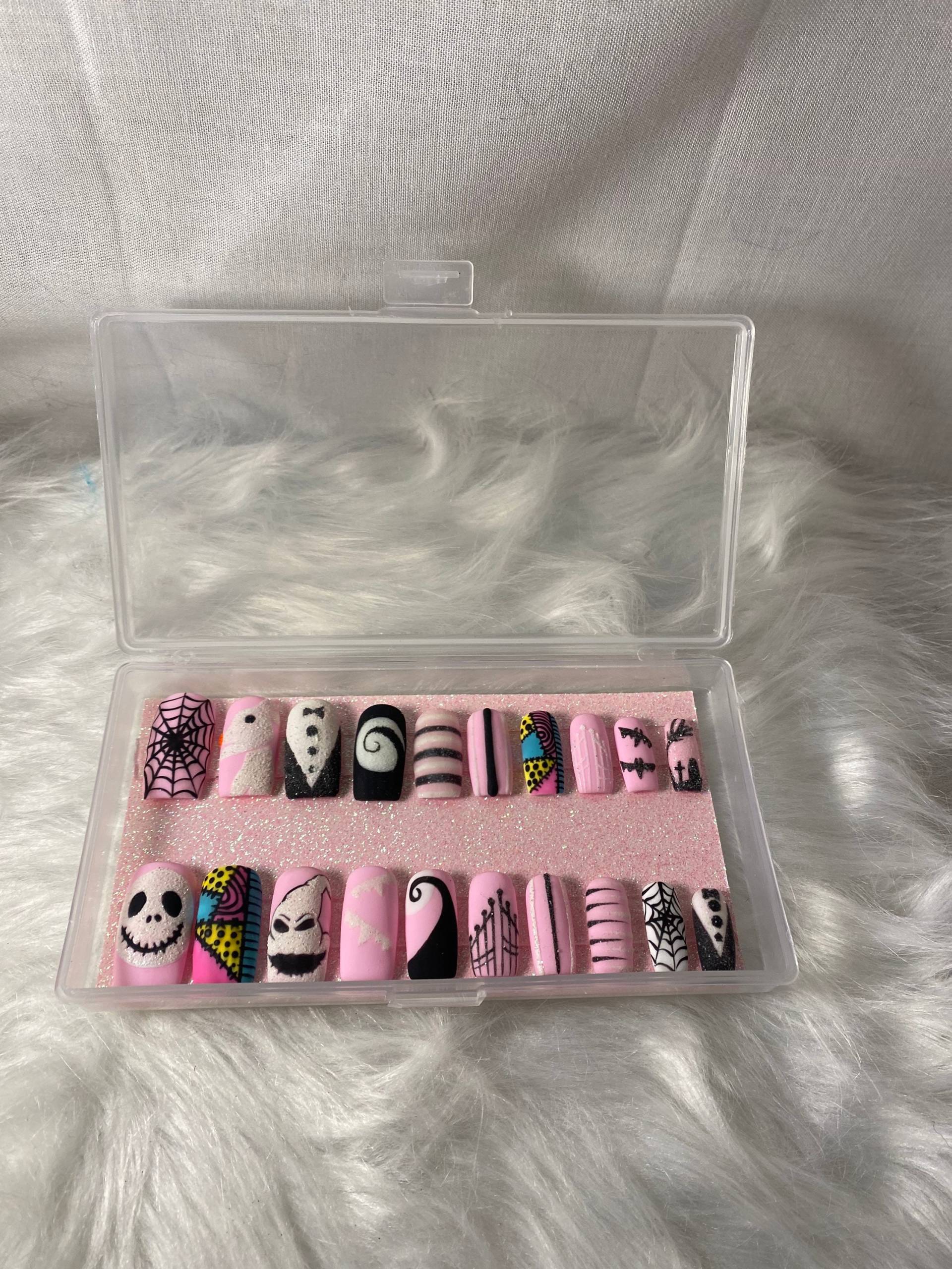 Glow in The Dark Nightmare/Christmas Press On Sugar Nails Alle Handbemalten 10 Nägel Inklusive, Es Sei Denn, 20 Nagel Set Wird Gekauft Glow in The Dark Nightmare/Christmas Press On Sugar Nails Alle Handbemalten 10 Nägel Inklusive, Es Sei Denn, 20 Nagel Set Wird Gekauft von pureessencenails