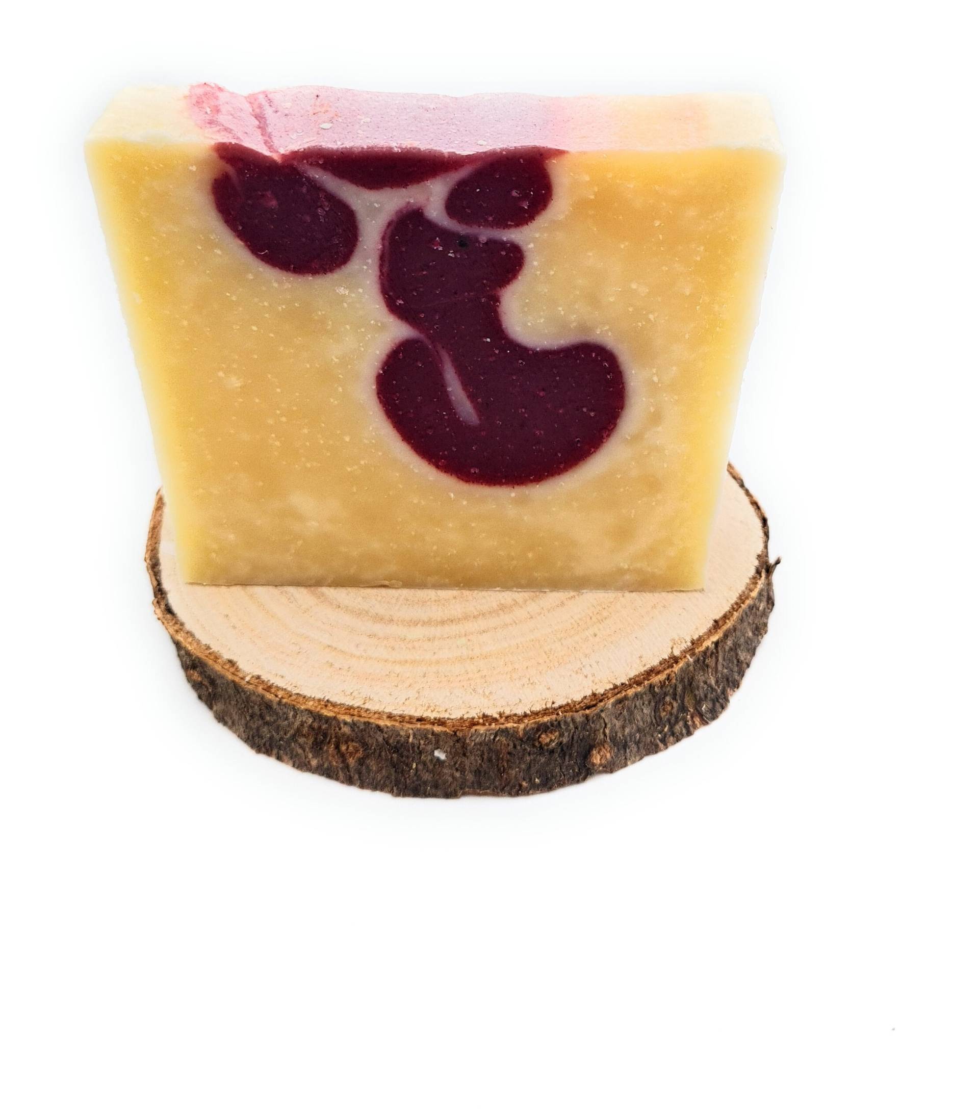 Grand Dame Seife, Blümig, Frisch, Vegan, Mit Kakaobutter Und Olivenöl Grand Dame Seife, Blümig, Frisch, Vegan, Mit Kakaobutter Und Olivenöl von seifenStamm