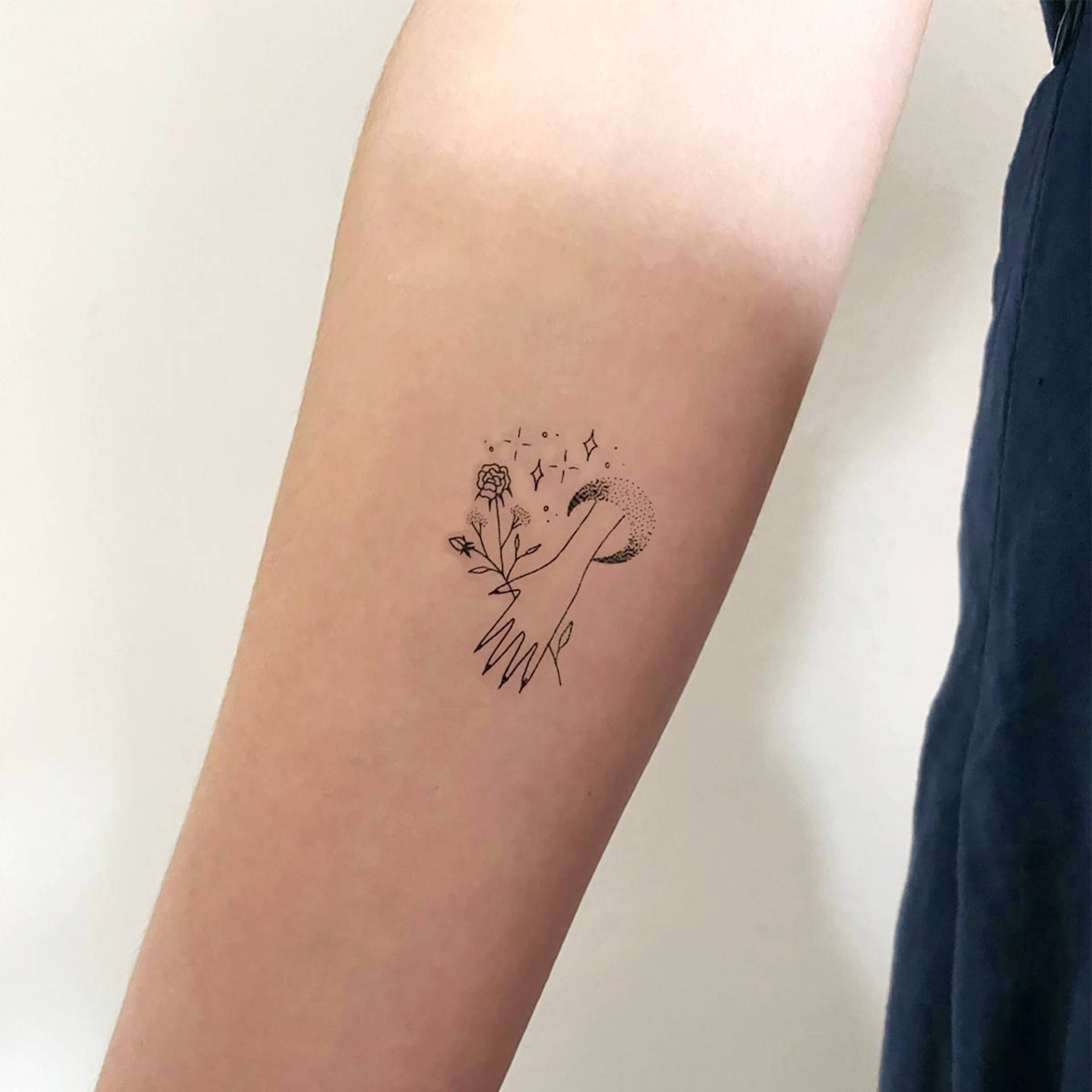 Blume Halten Mond Hand Temporäres Tattoo | 3Er Set von smalltattoos