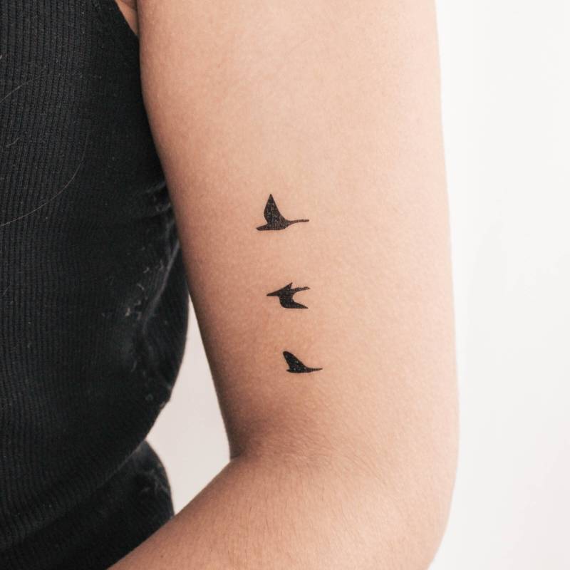 Drei Fliegende Vögel Temporäres Tattoo | 3Er Set von smalltattoos