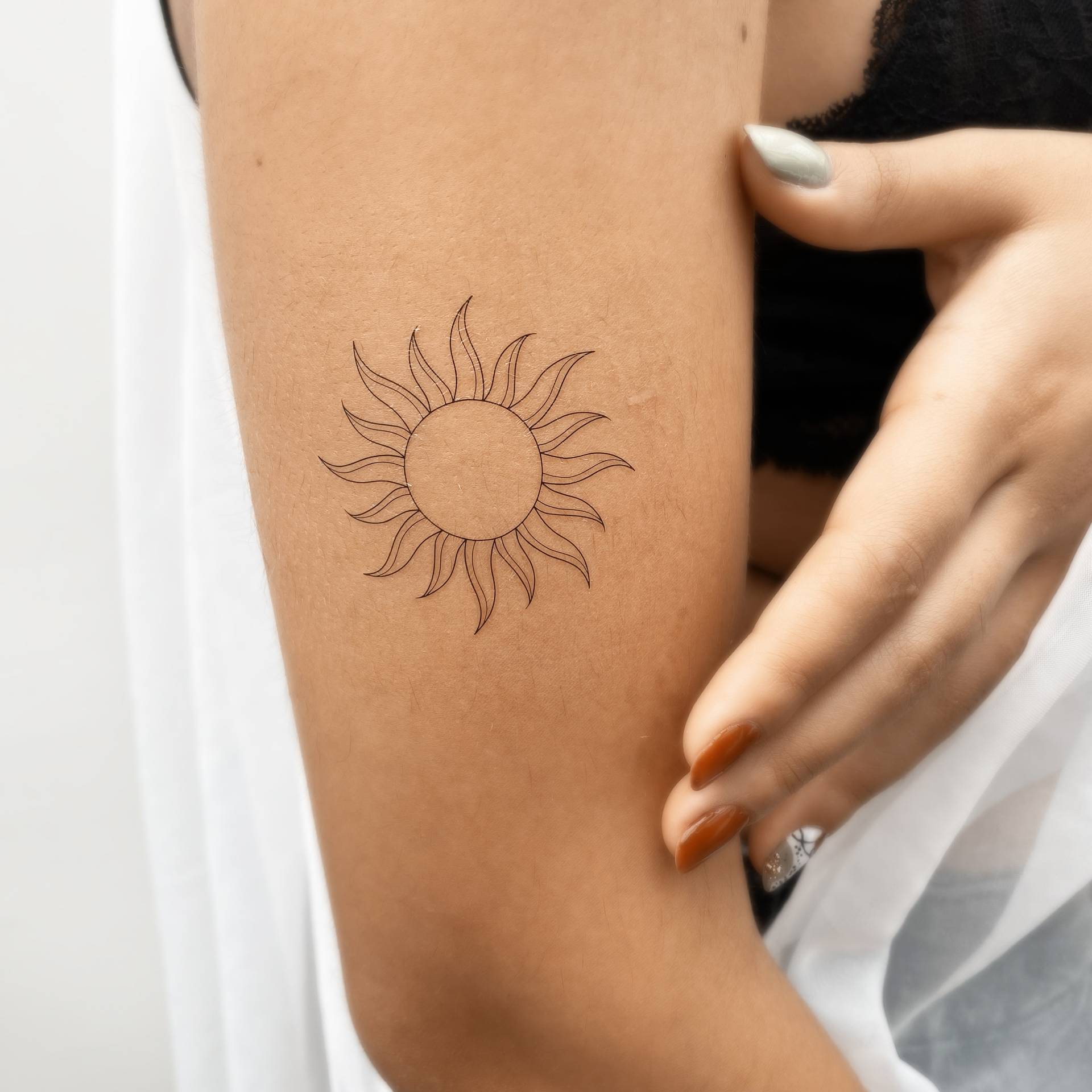 Fine Line Sonne Temporäres Tattoo | 3Er Set von smalltattoos