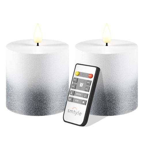 smtyle Flammenlose LED-Kerzen mit Fernbedienung, 7,6 x 7,6 cm, silber-weiße Kunststoff-Stumpenkerzen, batteriebetrieben, flackernde Kerzen, 2er-Set, Timer-Funktion für den Innenbereich, Zuhause smtyle Flammenlose LED-Kerzen mit Fernbedienung, 7,6 x 7,6 cm, silber-weiße Kunststoff-Stumpenkerzen, batteriebetrieben, flackernde Kerzen, 2er-Set, Timer-Funktion für den Innenbereich, Zuhause von smtyle